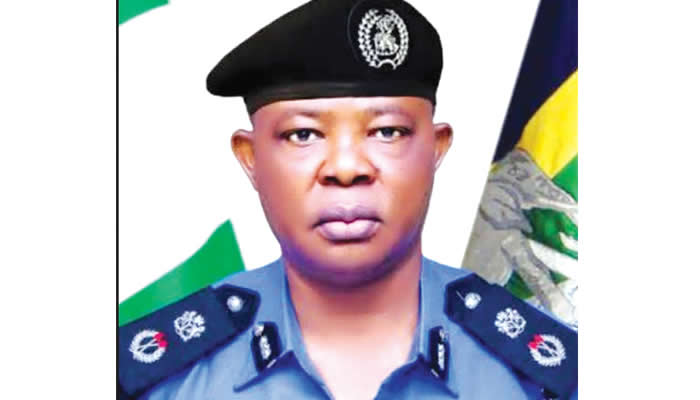 Cop stabs Ekiti man over girlfriend