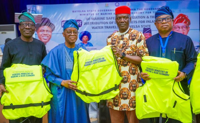 Oyetola distributes 3,500 life jackets in Bayelsa for safer waterways