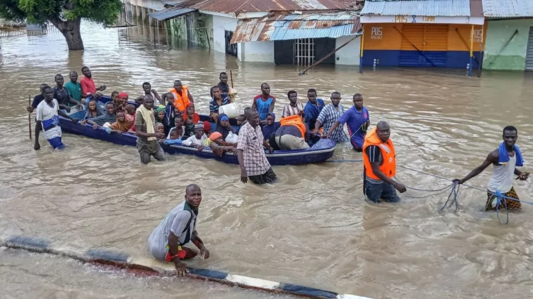 FG issues nationwide alert on five-day flooding in 19 states
